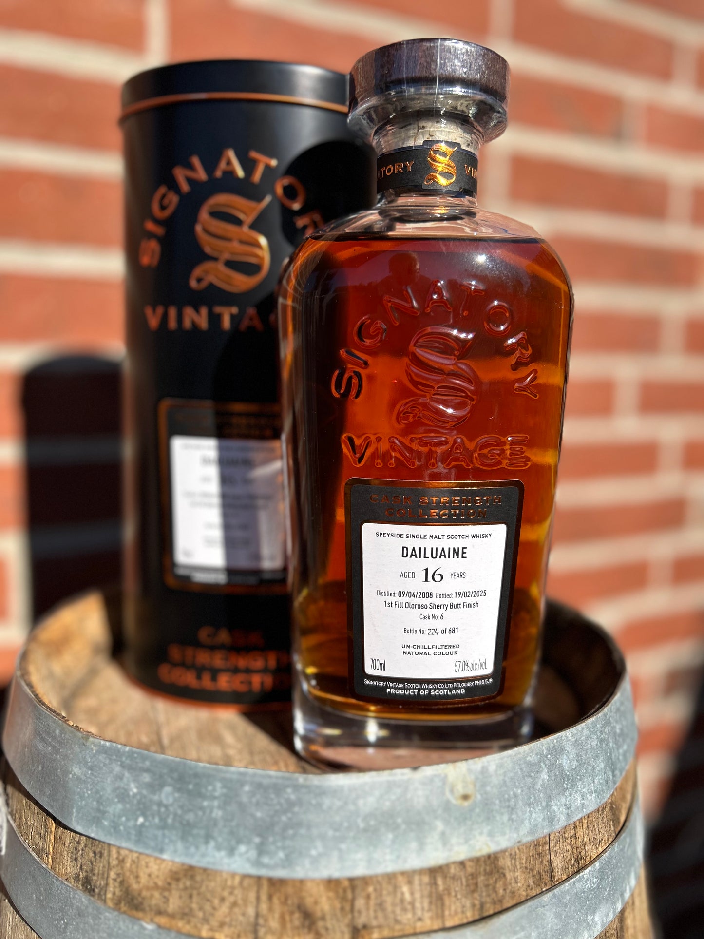 Dailuaine 2008 16 år 57,0% Signatory Vintage Decanter