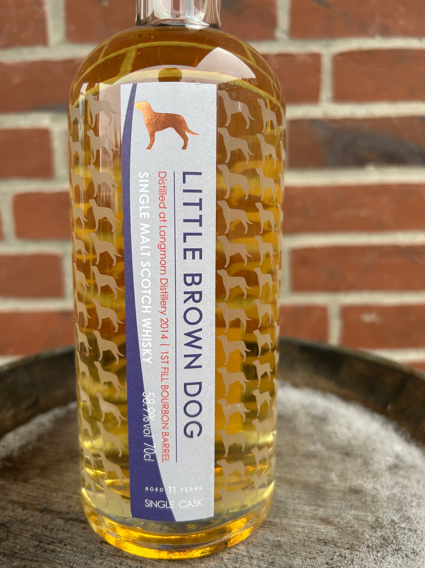 Longmorn 2014 11 år 58,9% Little Brown Dog