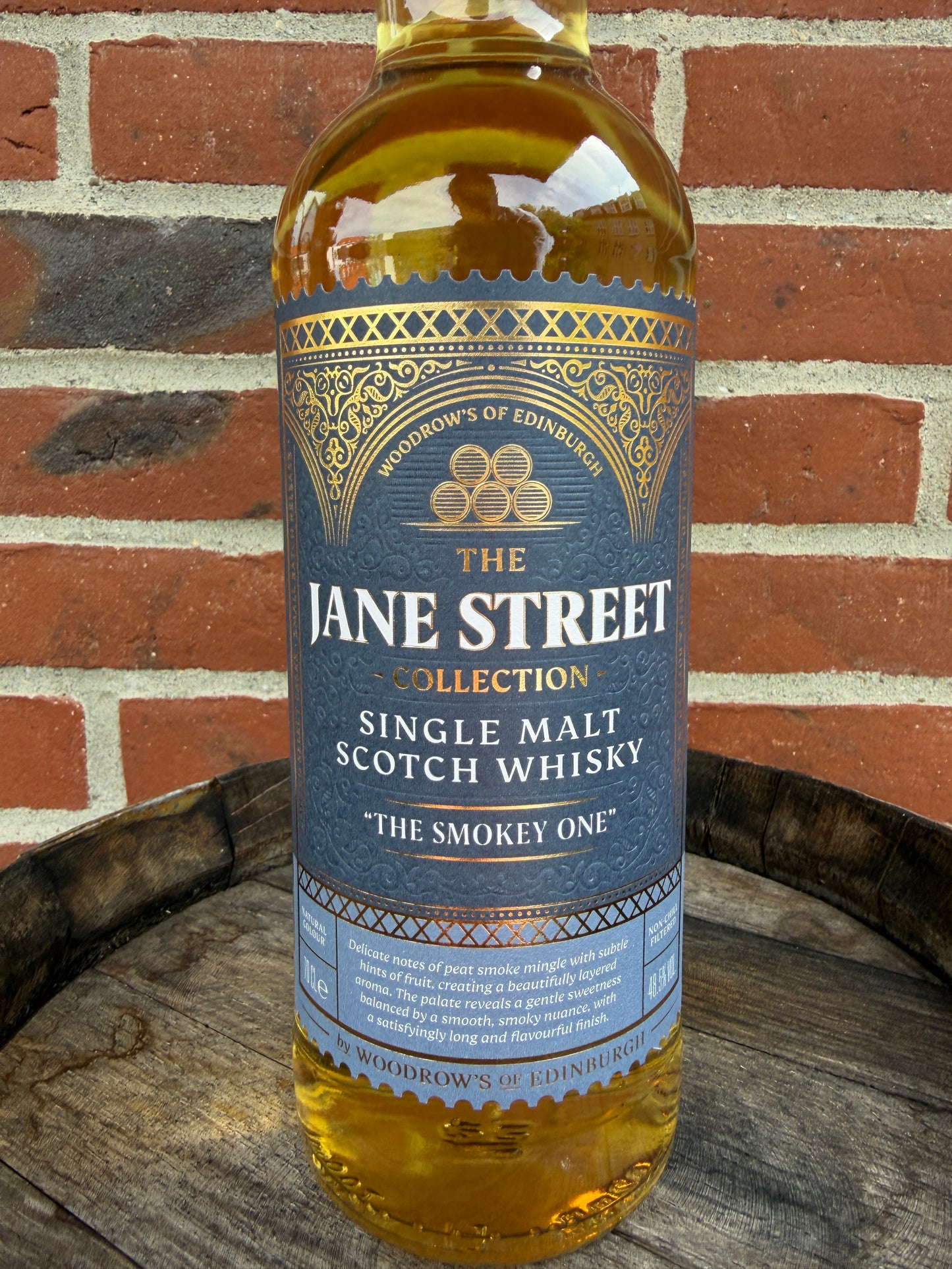 The Smokey One (Blue) – 48,5% (Lagavulin) The Jane Street Collection Woodrow's of Edinburgh