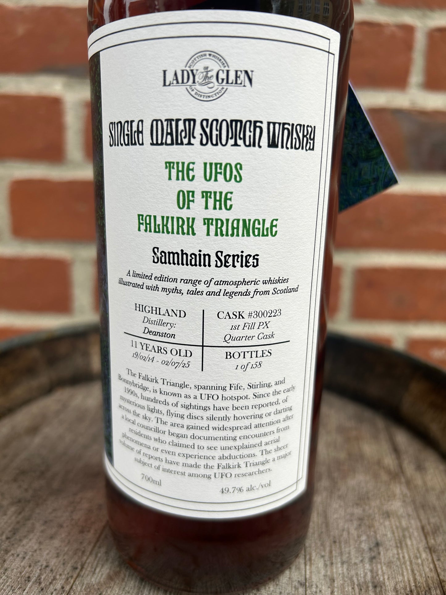 Deanston 2014 11 år – 49,7%  The Ufos Falkir Triangle Samhain Series