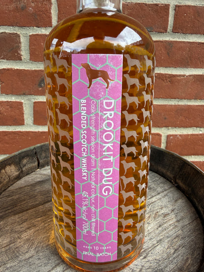 Drookit Dug Final Batch 2016 10 år blended whisky 45,1%. Little Brown Dog