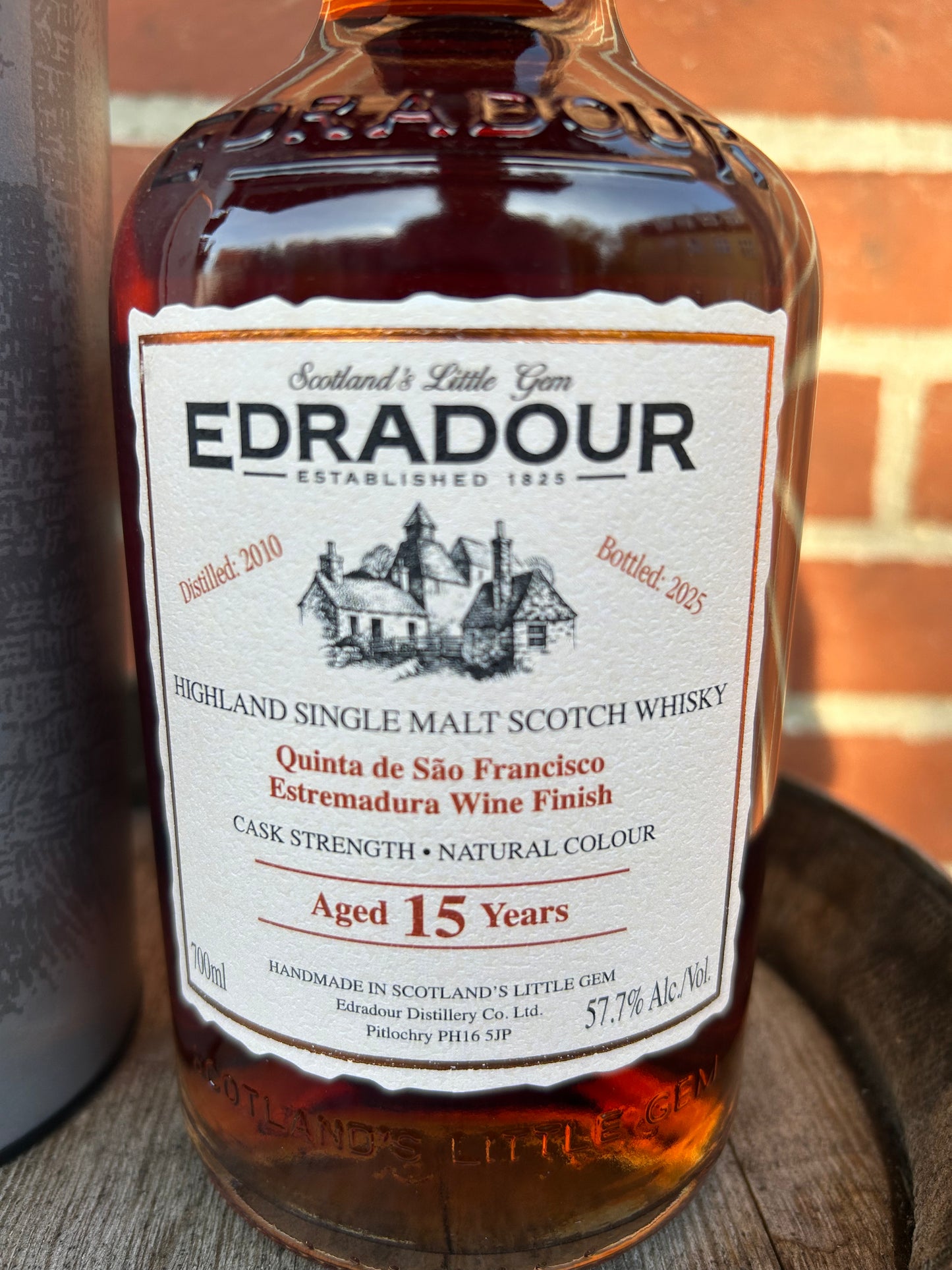 Edradour 15 år 57,7% Quinta de Säo Francisco Estremadura Wine finish Cask Strength