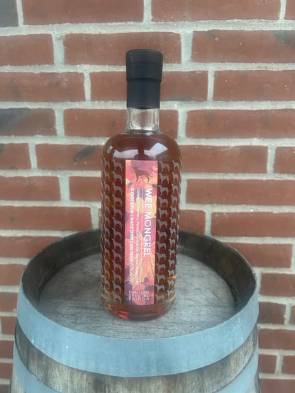 Wee Mongrel Rum 8 år Maple Syrup cask finish 50% Little Brown Dog