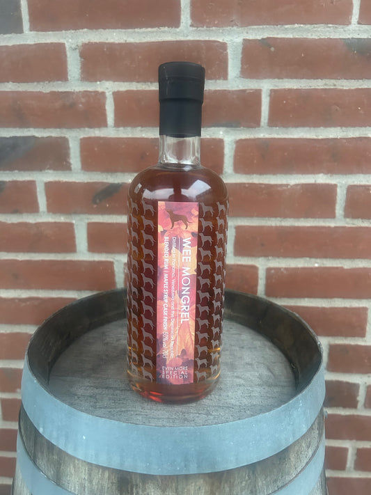 Wee Mongrel Rum 8 år Maple Syrup cask finish 50% Little Brown Dog