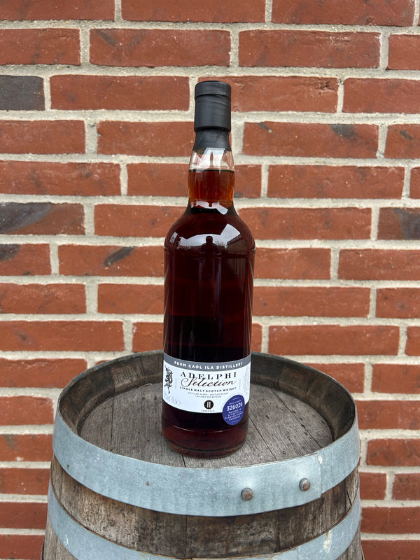 Caol Ila 2014 11 år 57,2% Adelphi